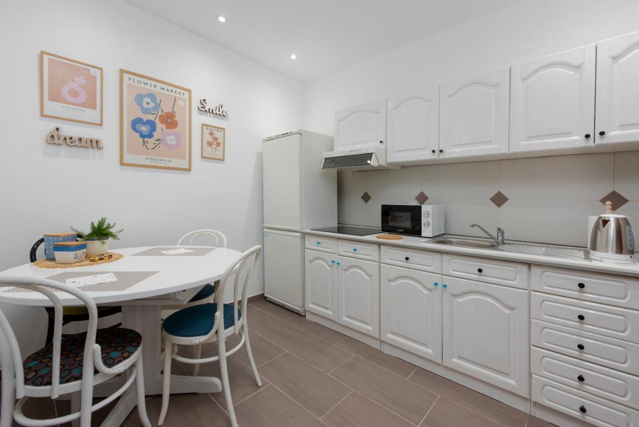 Studio Apartment Lu Rupa Luaran gambar