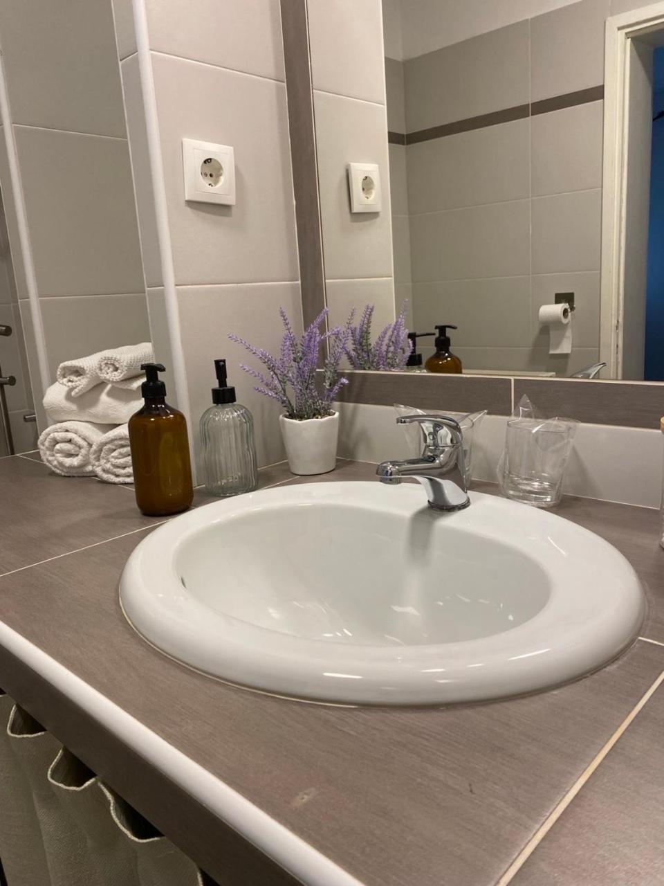 Studio Apartment Lu Rupa Luaran gambar